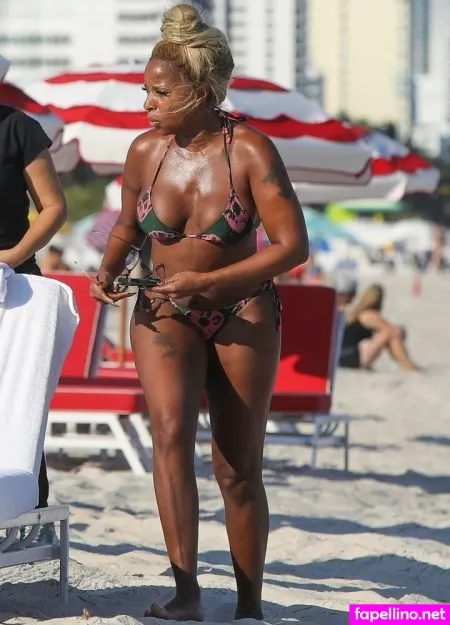 Mary J Blige OnlyFans Thumbnail #rJJ1QLYHMc