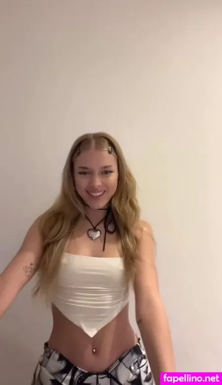 Mary Joanna Smith OnlyFans Thumbnail #XrtLaws9Uz