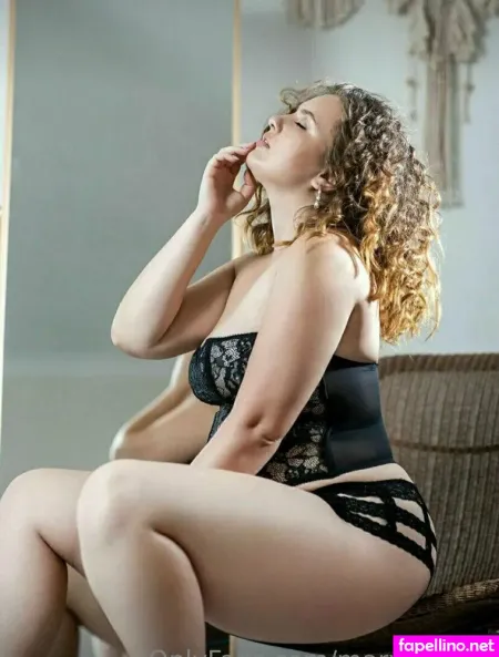 Mary M 911 OnlyFans Thumbnail #Y7NgrA7P5X