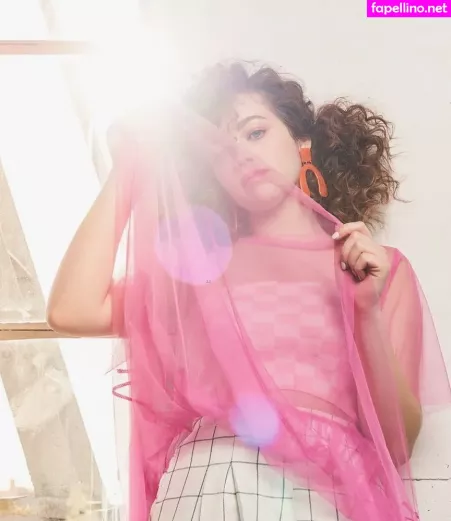 Mary Mouser OnlyFans Thumbnail #2irECi3jnN