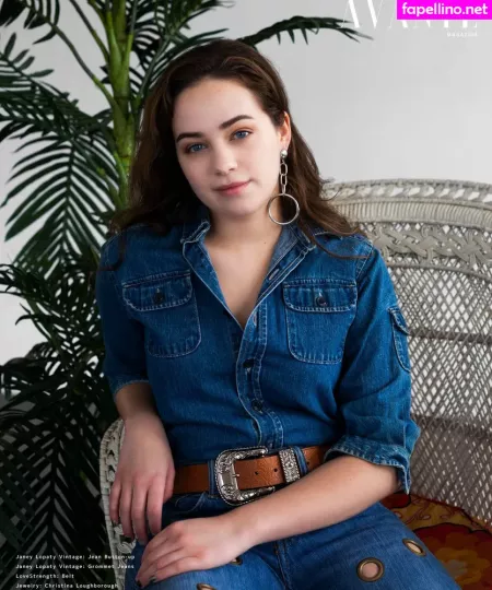 Mary Mouser OnlyFans Thumbnail #7Sbc66KjRN