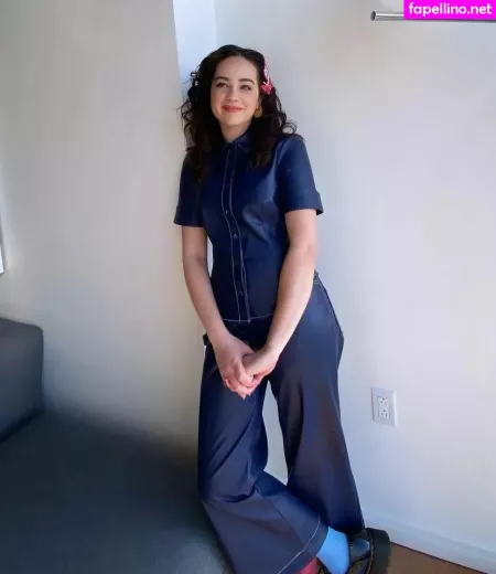 Mary Mouser OnlyFans Thumbnail #wOAE1wk1JS