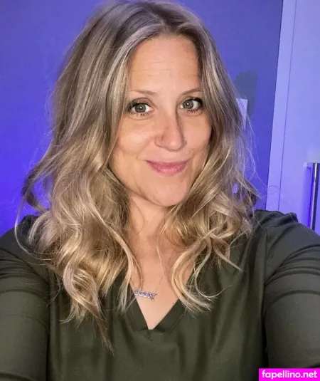 Mary Santora OnlyFans Thumbnail #KF9cHkajJC