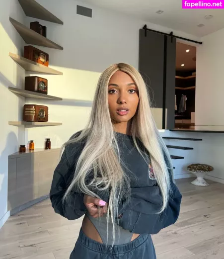 Mary Senn OnlyFans Thumbnail #at5nT4ZGx7