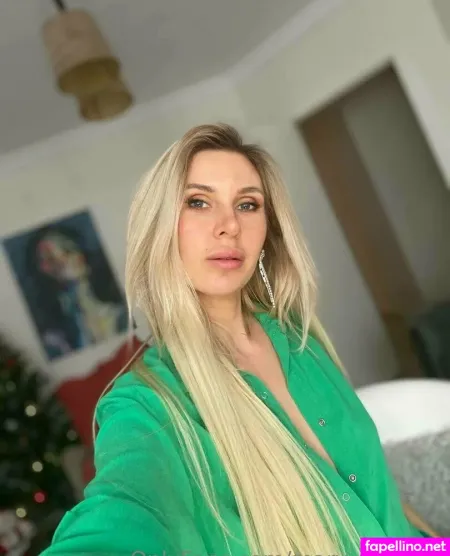 Mary White 8 OnlyFans Thumbnail #NyJ0RB73zM