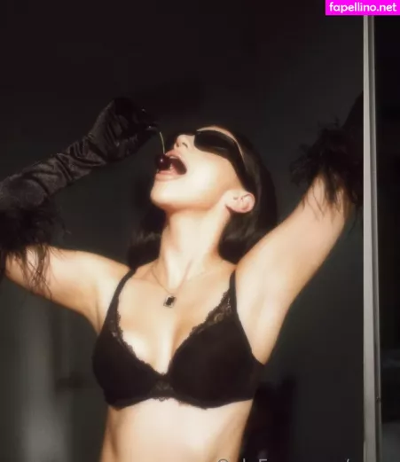 Mary OnlyFans Thumbnail #7Ox6o3gPag