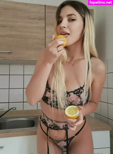Mary955free OnlyFans Thumbnail #MtVTQosLVk