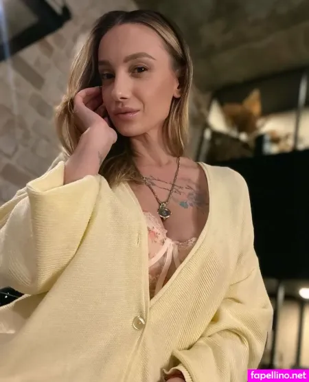 Maryarty Xx OnlyFans Thumbnail #2vHPj1qY83