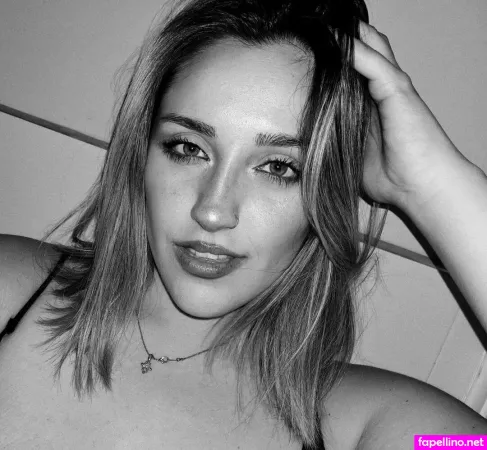 Marye Martz OnlyFans Thumbnail #AebH24dvvG