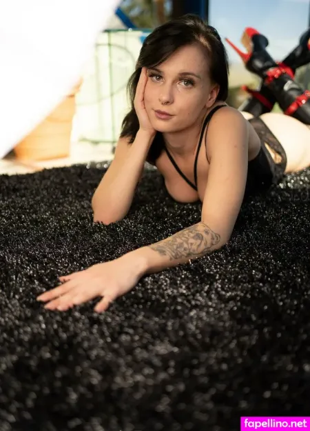 Maryfiziert OnlyFans Thumbnail #0sWyswTu2W