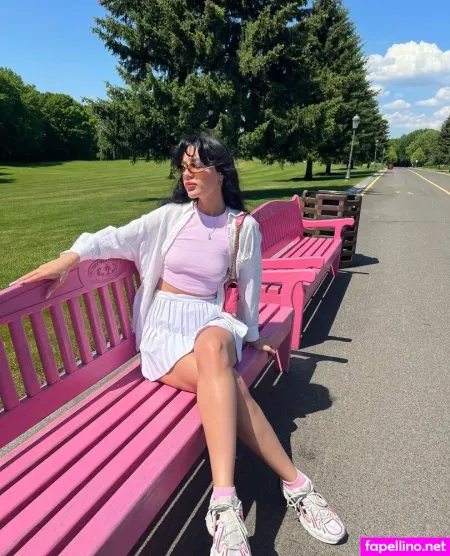 Maryfreemonro OnlyFans Thumbnail #3idgw6n5Xg