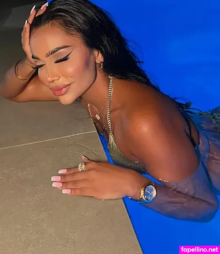 Maryhakiki OnlyFans Thumbnail #8YfD8plId9