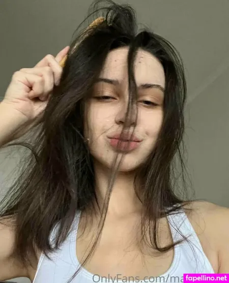 Maryloveeeefree OnlyFans Thumbnail #LA601RHYmd