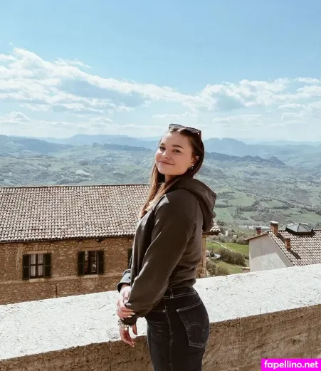 Marylu Ly OnlyFans Thumbnail #VA8roUj8UX