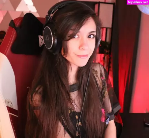 Marymaybe OnlyFans Thumbnail #uh7cjmjbxB