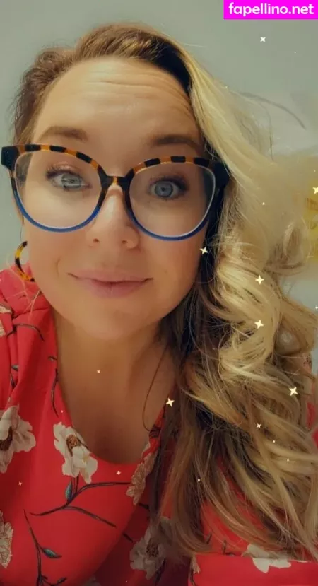 Marymoonkat OnlyFans Thumbnail #2tn9oKuhhi