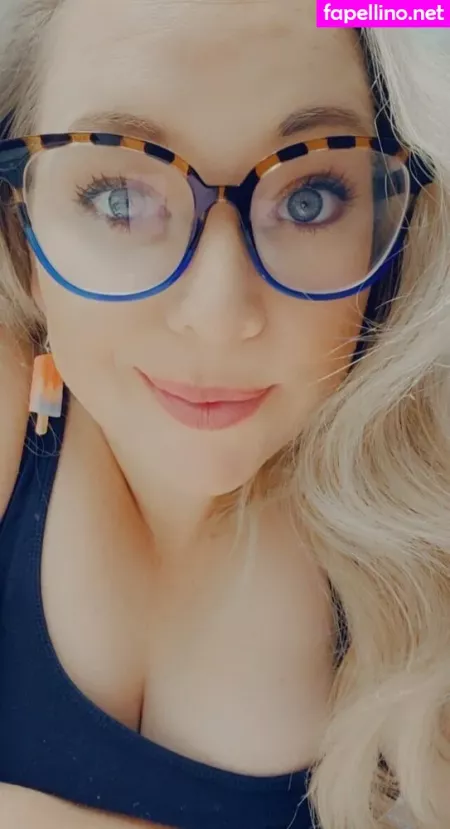 Marymoonkat OnlyFans Thumbnail #H8NLdmLU13