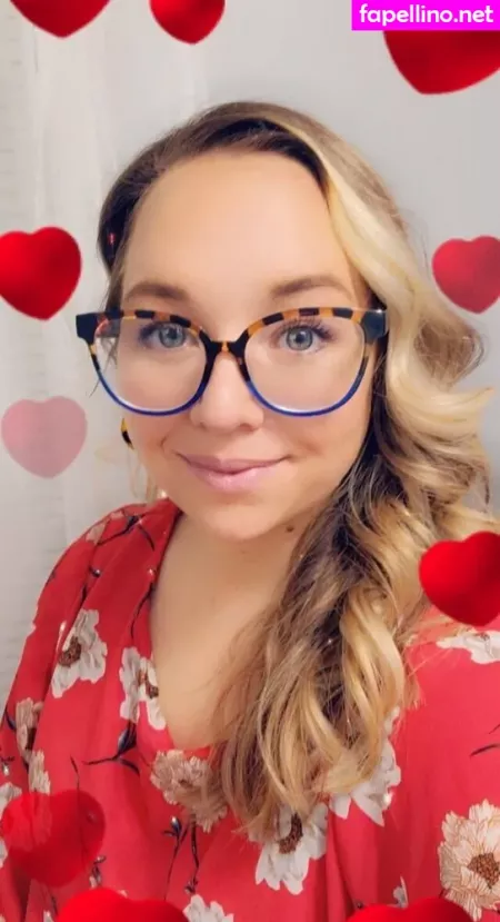 Marymoonkat OnlyFans Thumbnail #qM5e1wXi8S