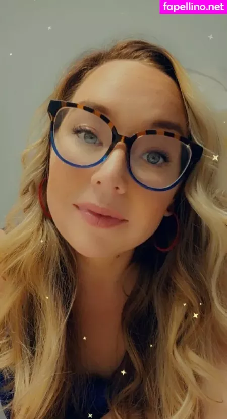 Marymoonkat OnlyFans Thumbnail #wXk4CNeejp