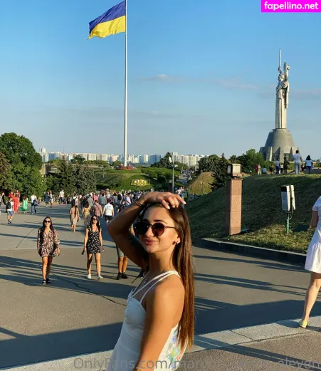 Maryna Seven Eleven OnlyFans Thumbnail #RVvACELRU7
