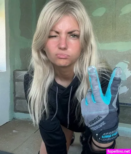 Marytilestexas OnlyFans Thumbnail #MvWPRteqi4