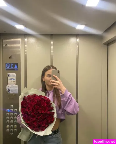 Maryy 18 OnlyFans Thumbnail #nznckK1DF0