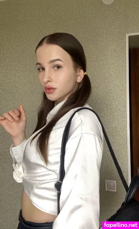 Maryy 18 OnlyFans Thumbnail #ro1p52cooe