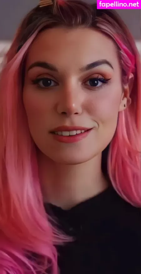 Marzia Kjellberg OnlyFans Thumbnail #jtH2XyPoba