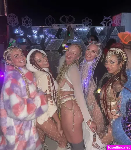 Marzzzz OnlyFans Thumbnail #5lfqrYtdUW