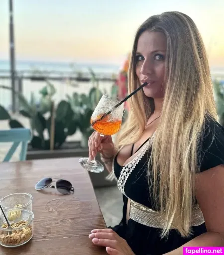 Mascha Von Rascha OnlyFans Thumbnail #tOkWvRqDNJ