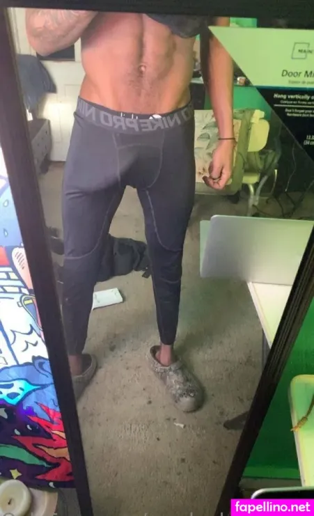 Maskedanacondaaaa OnlyFans Thumbnail #6wd8J2JKHu