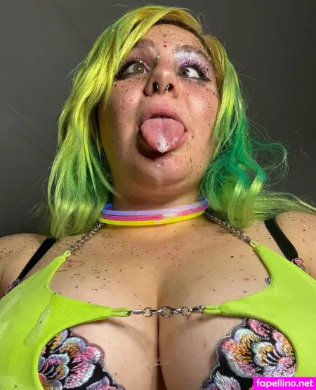 Maskedkittenfree OnlyFans Thumbnail #gHBX1iUamV