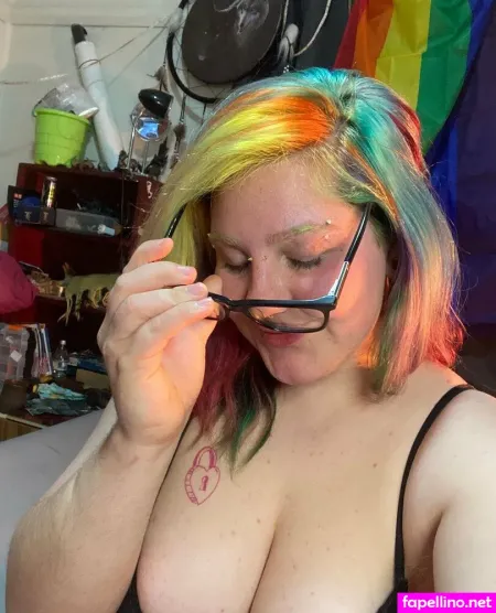 Maskedkittenfree OnlyFans Thumbnail #noo3H7cAoX