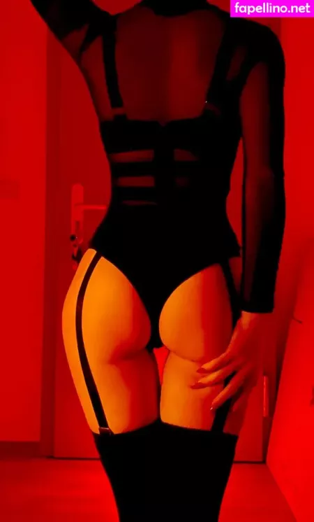 Maskentraegerin OnlyFans Thumbnail #CiBg9XwHTl