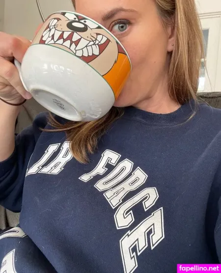 Masquer Aida OnlyFans Thumbnail #urbzOWPIFg