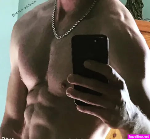 Massiveddaniel OnlyFans Thumbnail #OVcP3YbTLV