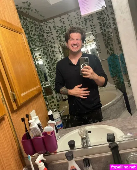 Massivemaxy OnlyFans Thumbnail #XRYHj5edlI