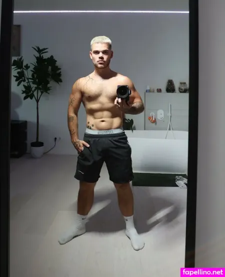 Masterontwinks OnlyFans Thumbnail #97WS1IAFqK