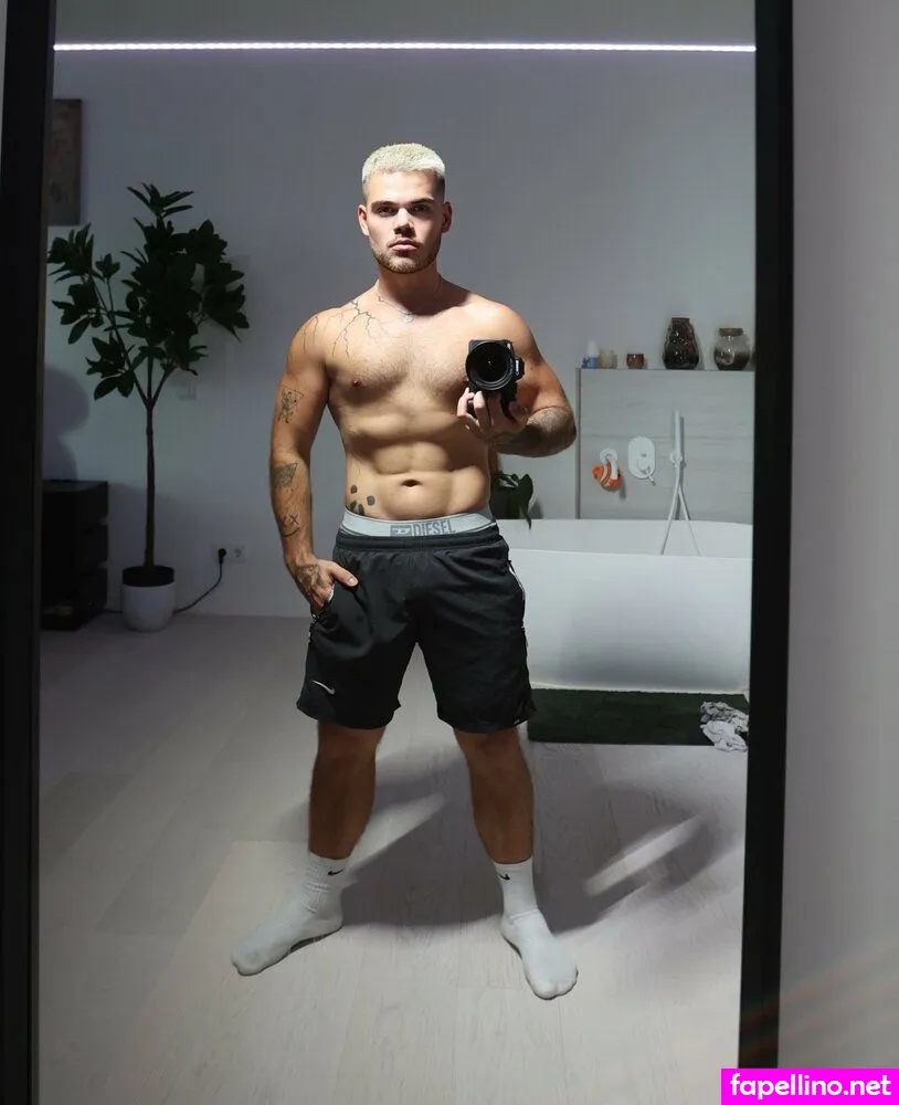 masterontwinks Nude Leaked OnlyFans Photo #97WS1IAFqK