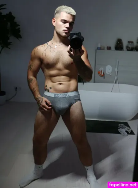 Masterontwinks OnlyFans Thumbnail #iK5iyWqiyB