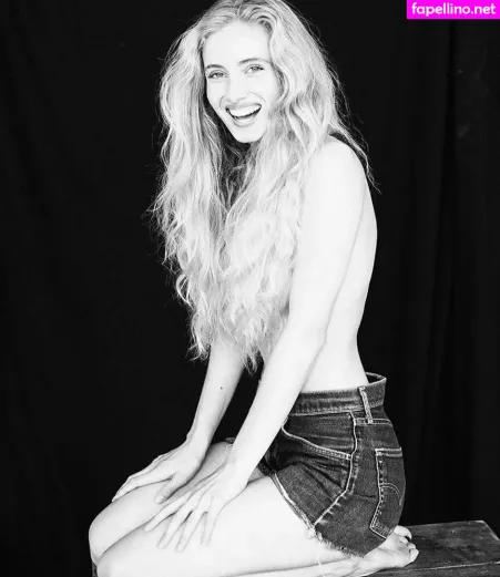 Mathilda Galmot OnlyFans Thumbnail #ZyCXxYQdlq