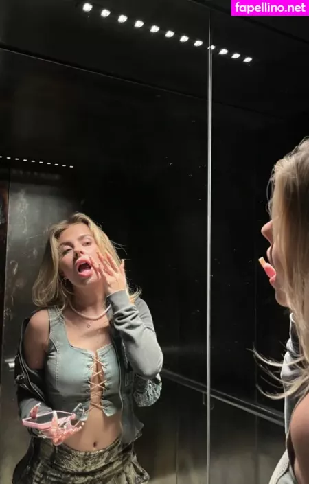 Mathilda Mkh OnlyFans Thumbnail #3CqNvvjli9