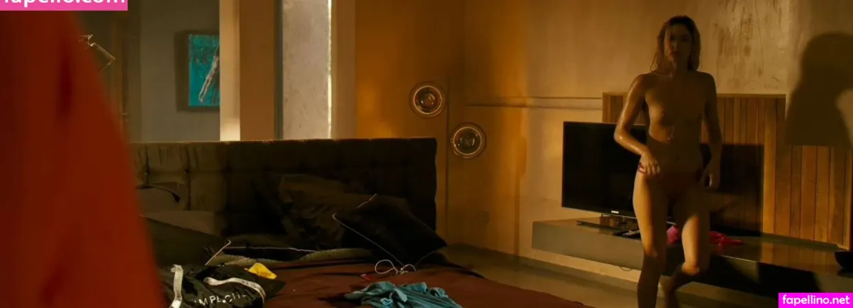 Matilda Lutz OnlyFans Thumbnail #rEDIJrKiw3