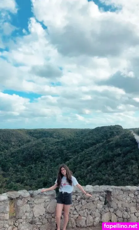 Matilde Leon OnlyFans Thumbnail #WGO5oKmvUA