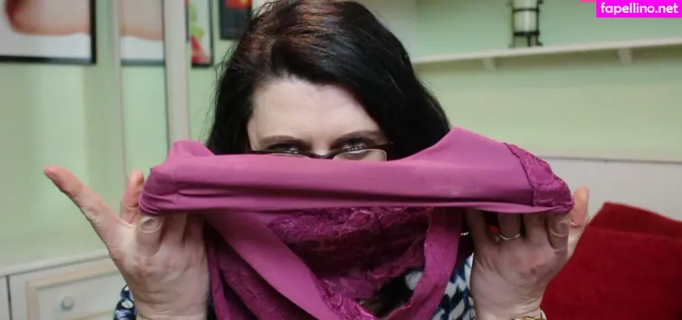 Maturebustymom OnlyFans Thumbnail #dq4CCmwGZO