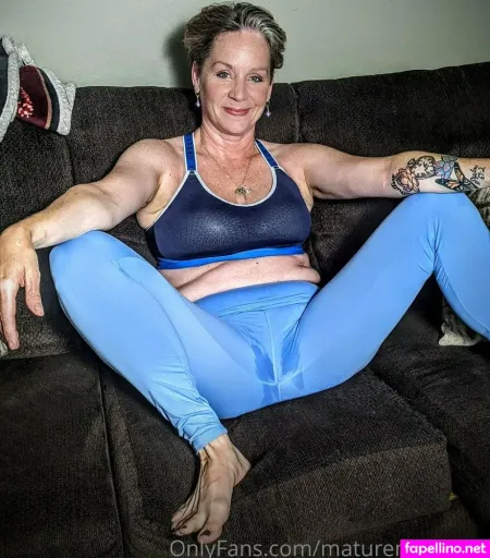 Maturemomfree OnlyFans Thumbnail #rNB3cSE2yk