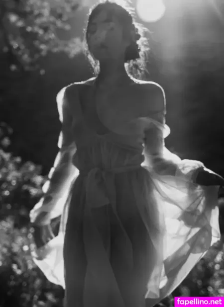 Maud Elena OnlyFans Thumbnail #6sUSoGIvZ2