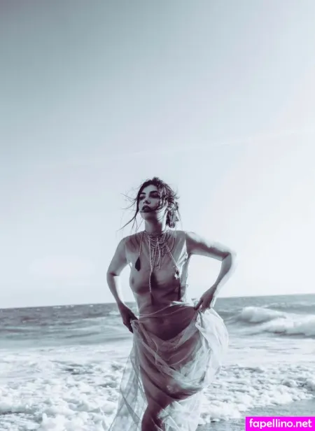 Maud Elena OnlyFans Thumbnail #EOloiDlPyA