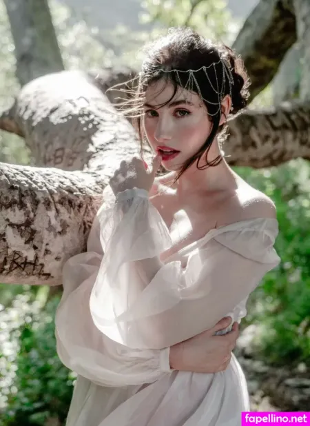 Maud Elena OnlyFans Thumbnail #mWGCvduf90