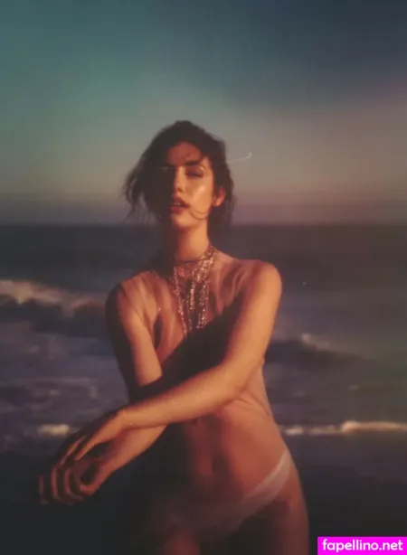 Maud Elena OnlyFans Thumbnail #qvdhKCtriH